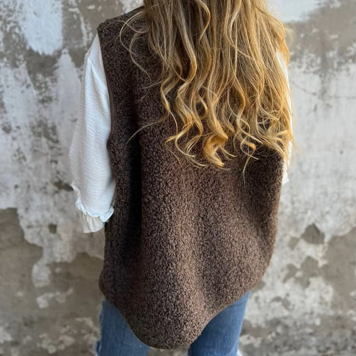 Mieke – Warm Teddyvest | Gezellig, Flatterend & Heerlijk Comfortabel